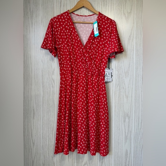 41 Hawthorn Red & White Elisse Knit Surplice Dress Size M NWT - Picture 5 of 7